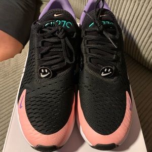 Nike Air Max 270